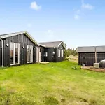 10-person With A Wilderness Bath And Large Terrace