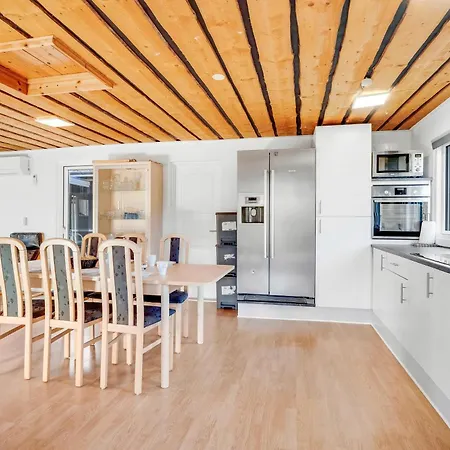 10-person With A Wilderness Bath And Large Terrace * Sindrup