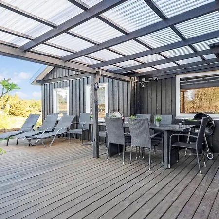 10-person With A Wilderness Bath And Large Terrace Sindrup