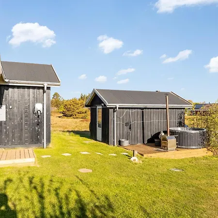 10-person With A Wilderness Bath And Large Terrace Holiday home *